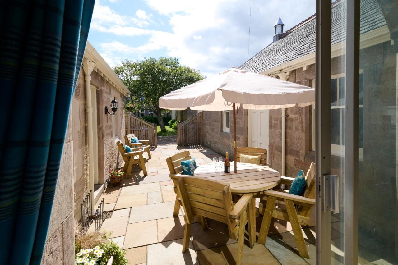 Monkland Cottage แนร์น ภายนอก รูปภาพ